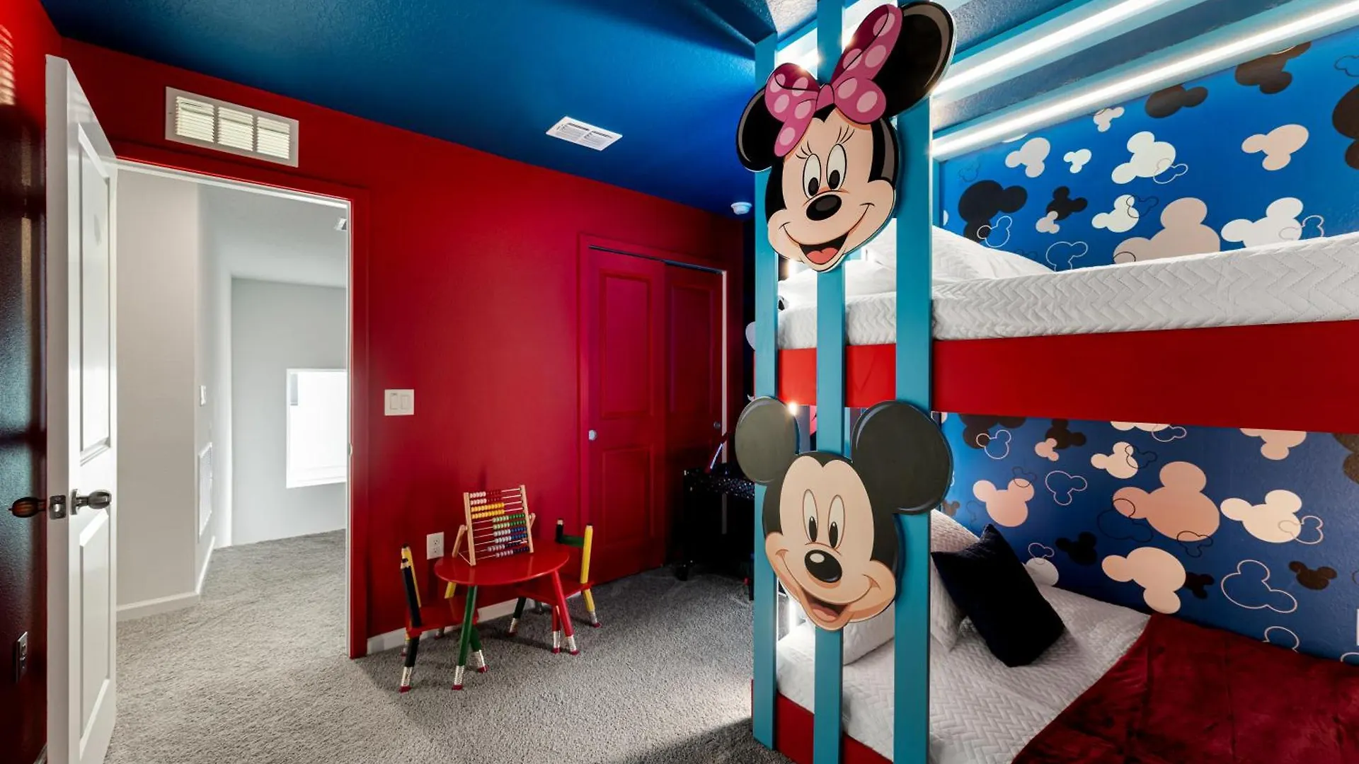 Theme Dream Lux Vacation Home! Davenport Holiday home