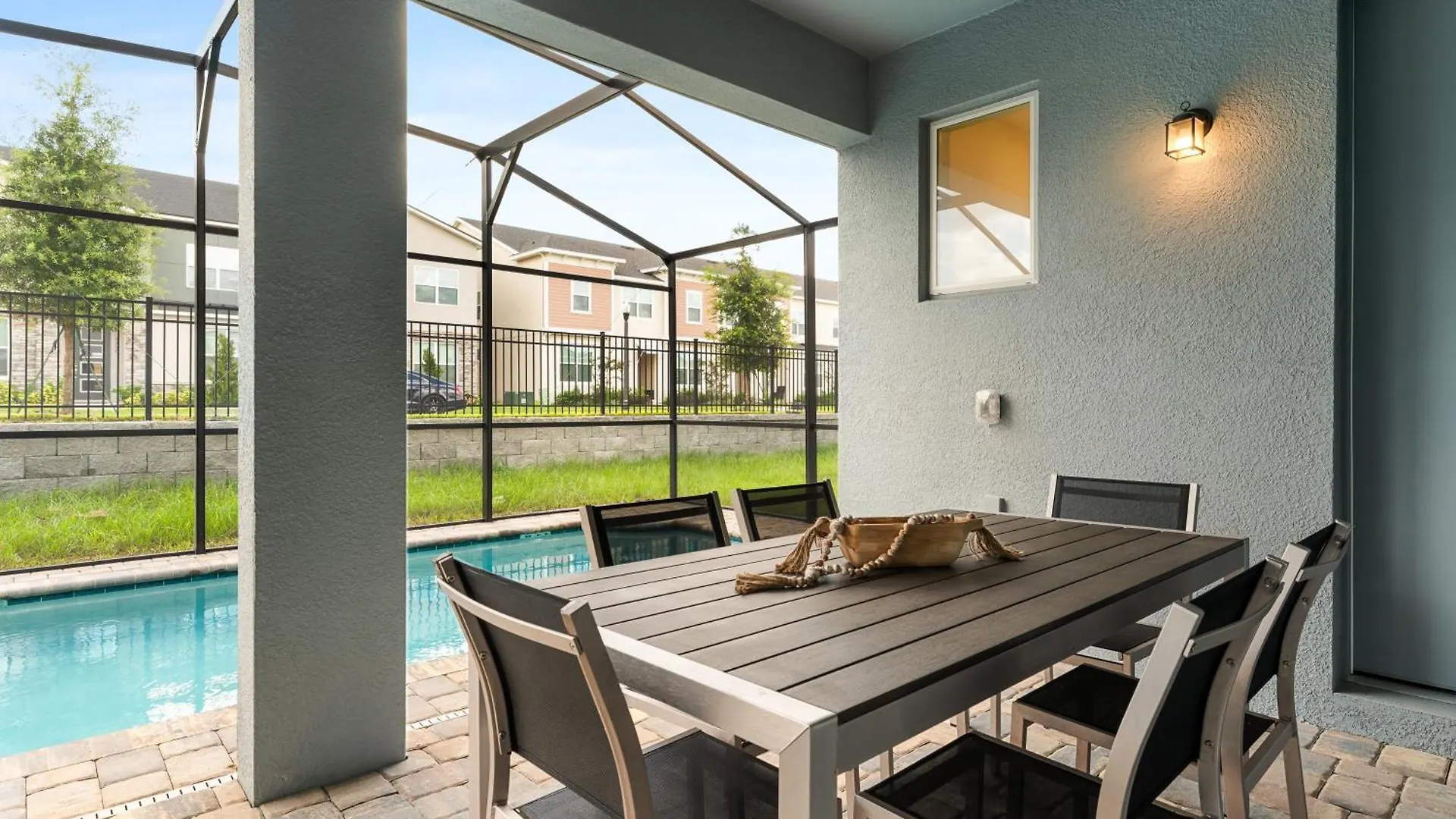 Theme Dream Lux Vacation Home! Davenport