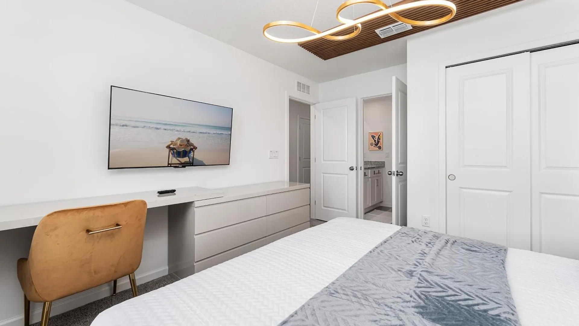 Theme Dream Lux Vacation Home! Davenport 0*,  United States